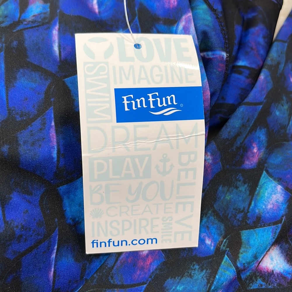 Fun Fun Ice Dragon Leggings - Picture 6 of 9